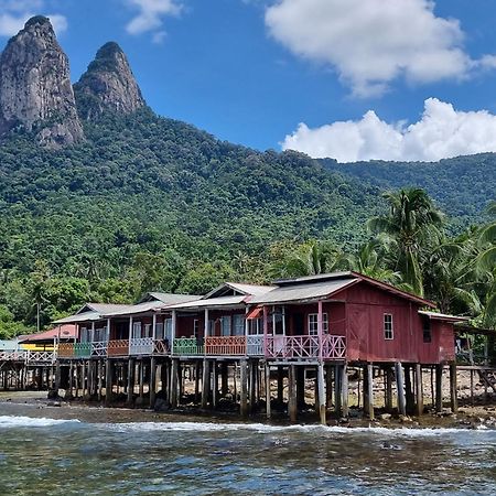ホテル Mukut Seaview Kampong Mukut エクステリア 写真