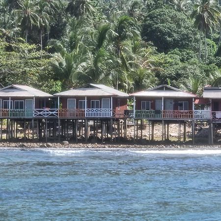 ホテル Mukut Seaview Kampong Mukut エクステリア 写真