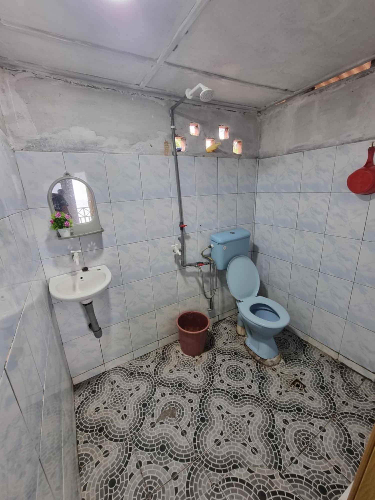 ホテル Mukut Seaview Kampong Mukut 部屋 写真